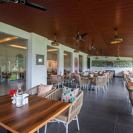 Stone Wood Hotel Amboli Amboli  Eksteriør bilde