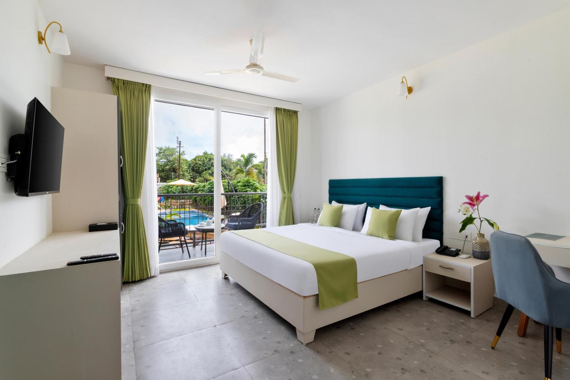 Stone Wood Hotel Amboli Amboli  Eksteriør bilde