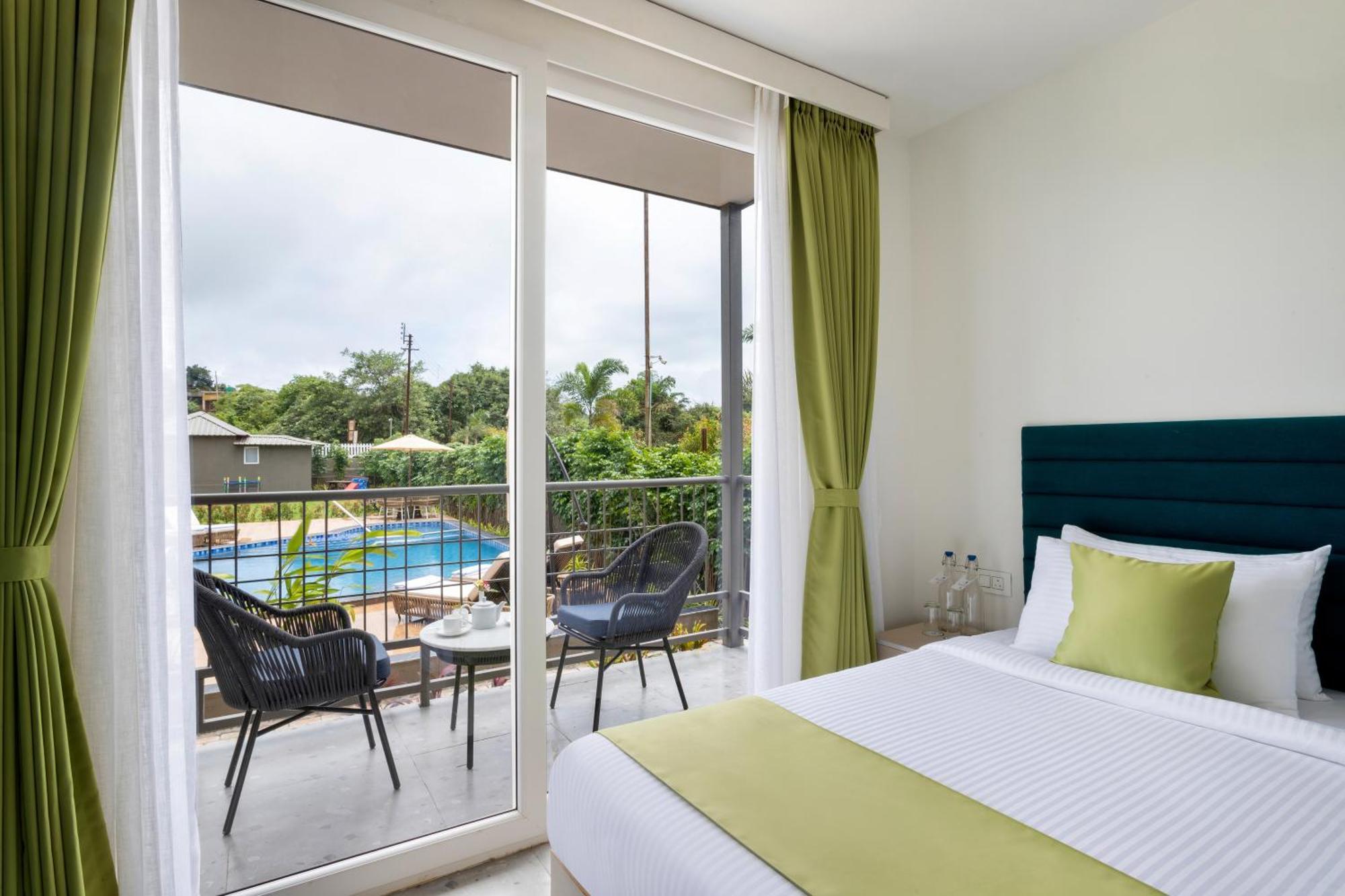 Stone Wood Hotel Amboli Amboli  Eksteriør bilde