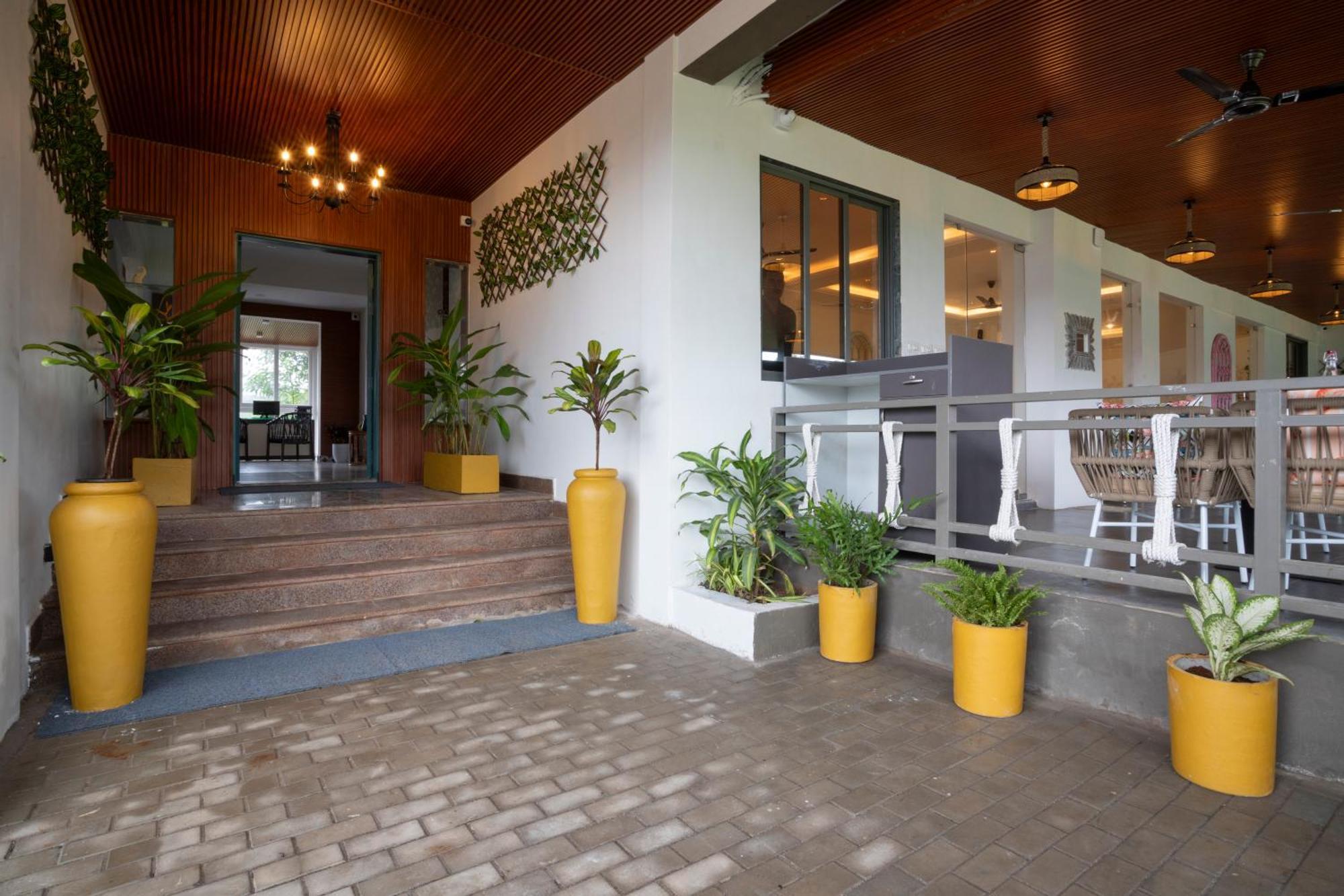 Stone Wood Hotel Amboli Amboli  Eksteriør bilde